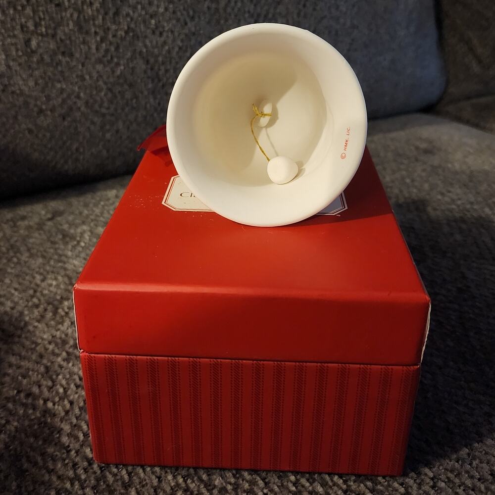 HALLMARK KEEPSAKE CHRISTMAS ORNAMENT-PORCELAIN BELL 2007 - Picture 4 of 6